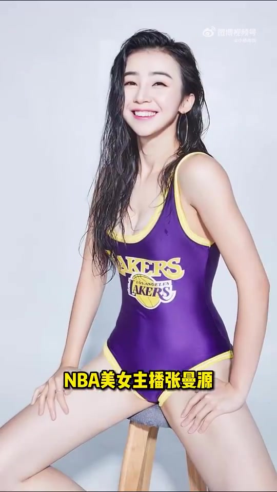 詹姆斯女球迷都這么漂亮的嗎？顏值高身材傲人