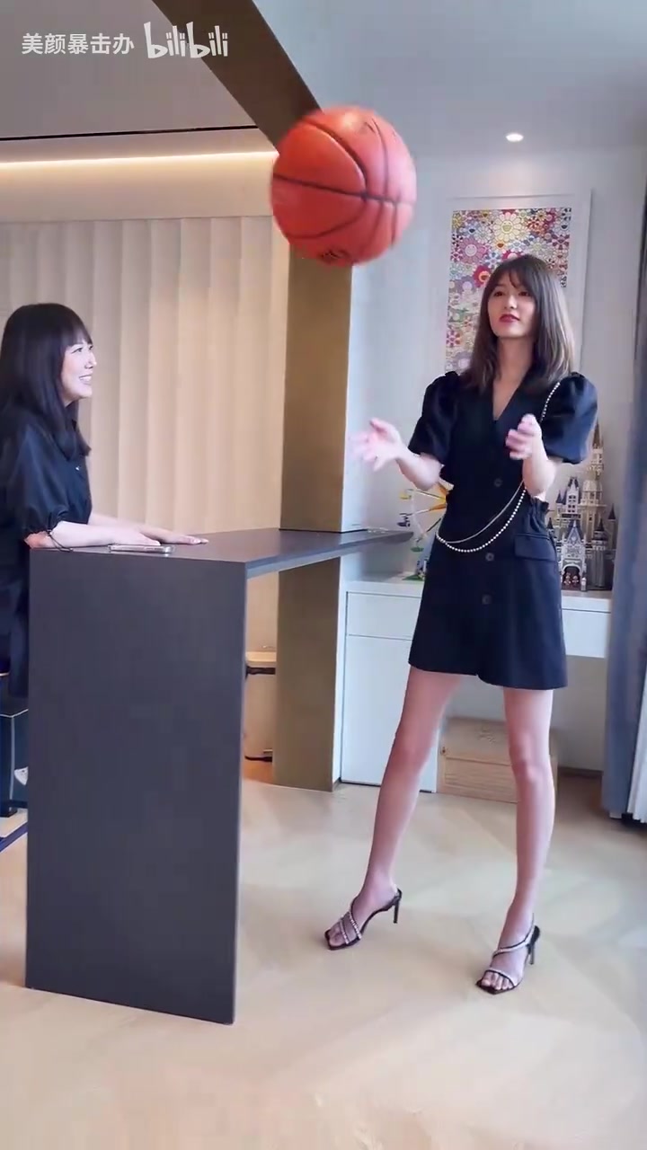太完美了！這不用問(wèn)！小七季后賽會(huì)支持哪只球隊(duì)呢？