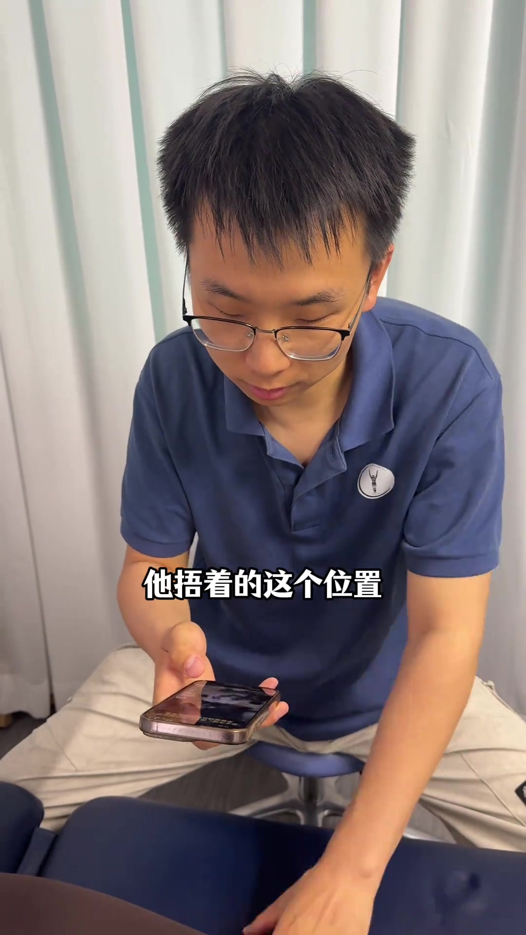 專業(yè)！國(guó)內(nèi)專業(yè)康復(fù)師建議庫(kù)里：要休息1-2周 著急沒好結(jié)果
