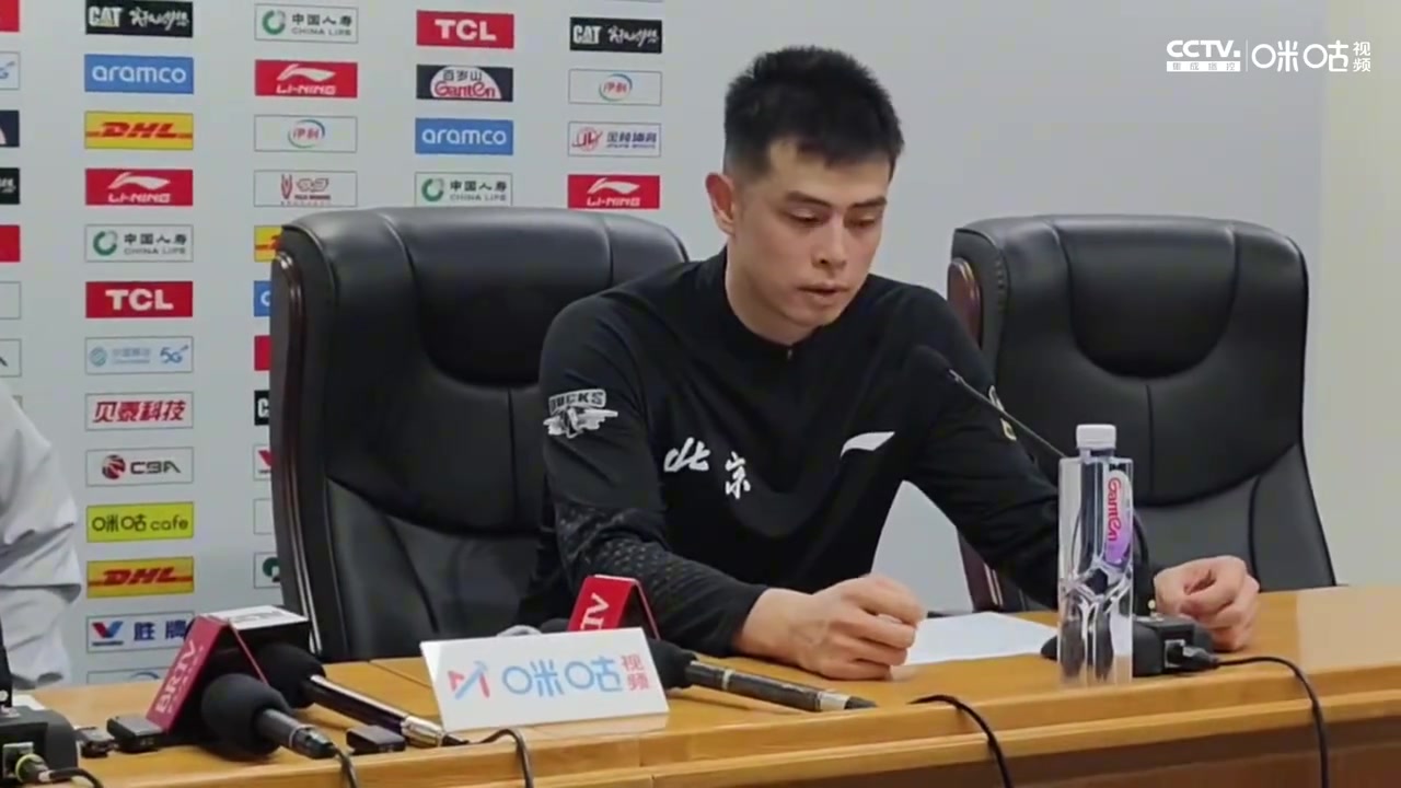 方碩致歉：這場球讓很多人感到失望了，很抱歉，我們爭取打回北京