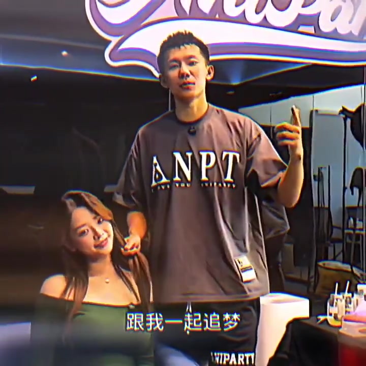 真的不容易，周楷恒離開懷孕的椰子，一個人赴澳洲刻苦追夢